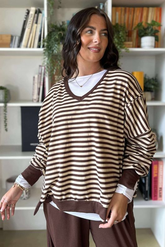 The Sunday Morning Stripe V Slouch Sweatshirt Chocolate Sand